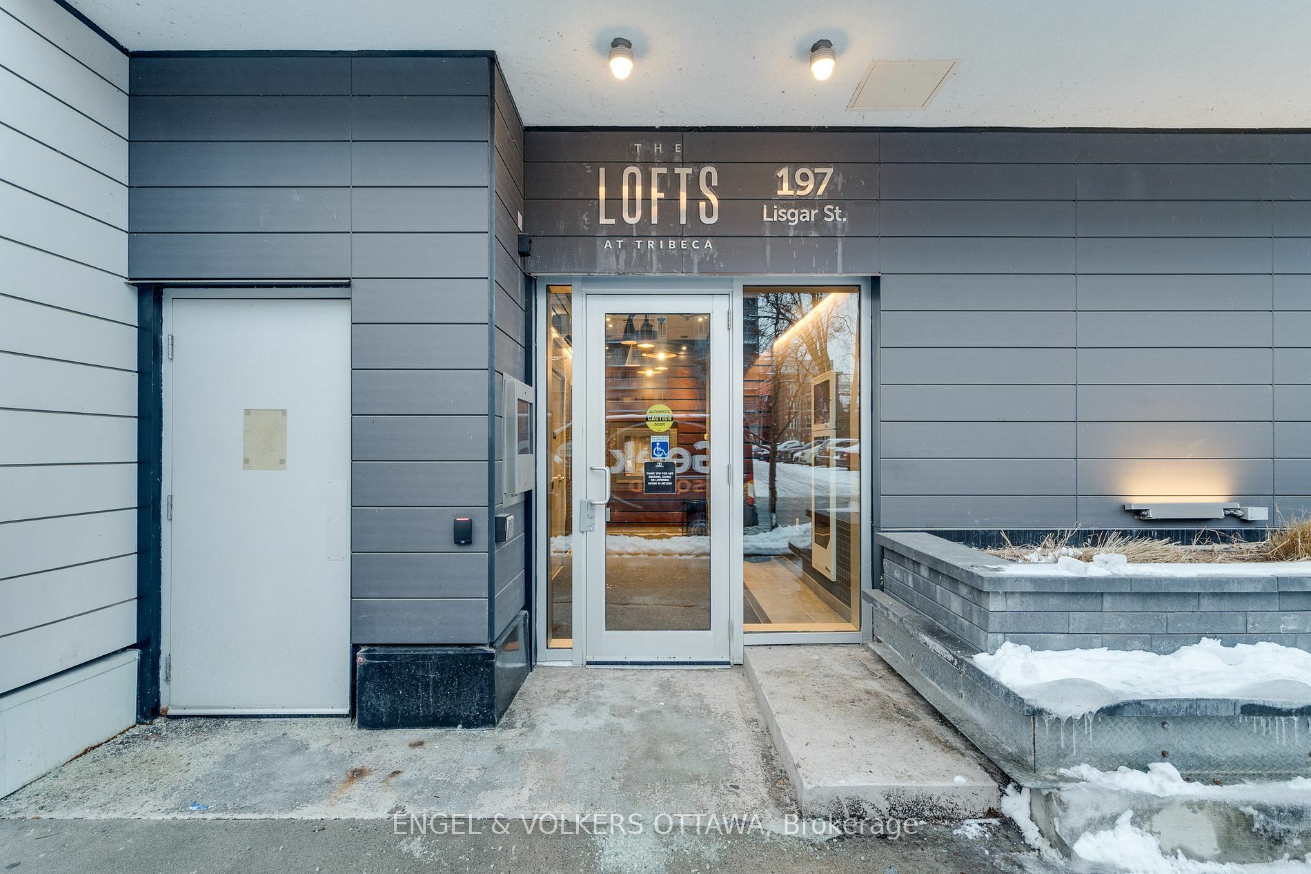 Property Photo:  197 Lisgar St 218  ON K2P 0C3 