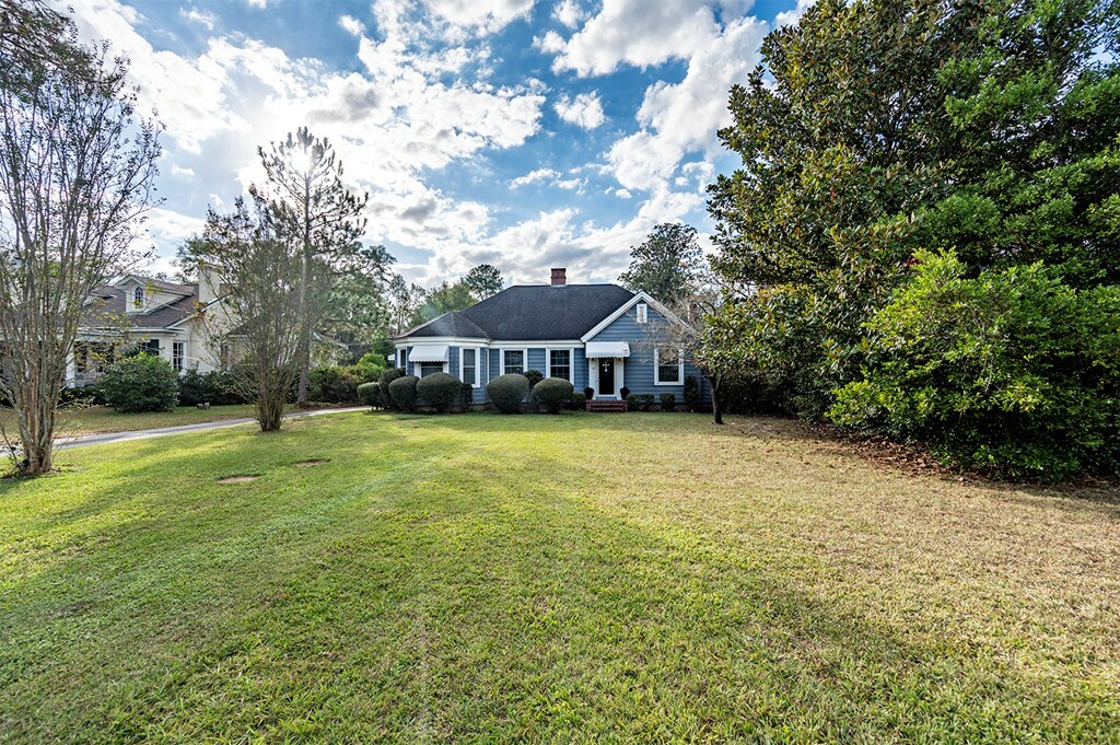 Property Photo:  19 S Macarthur Drive  GA 31730 