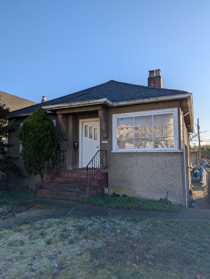 2520 E Pender Street — photo 1