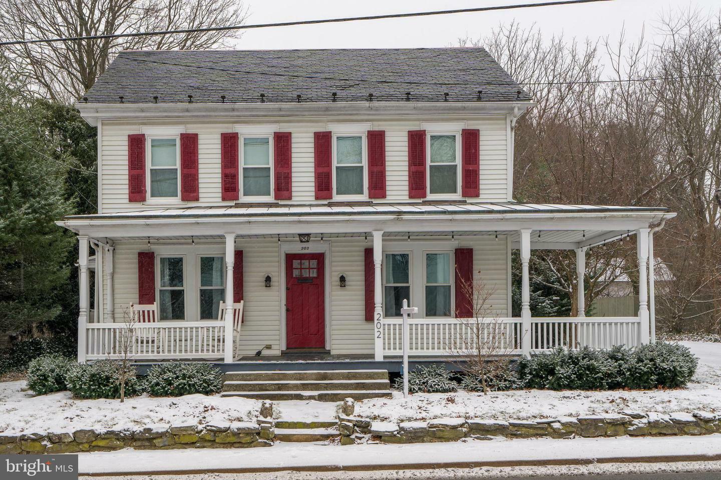 Property Photo:  202 Manor Avenue  PA 17551 