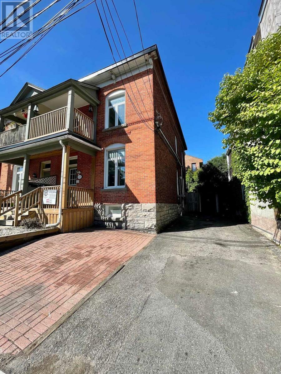 Property Photo:  466 Oconnor Street  ON K1S 3P4 