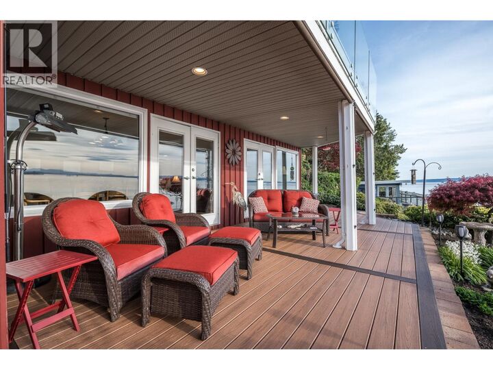 Property Photo: 330 Tsawwassen Beach Road BC V4M 4C9