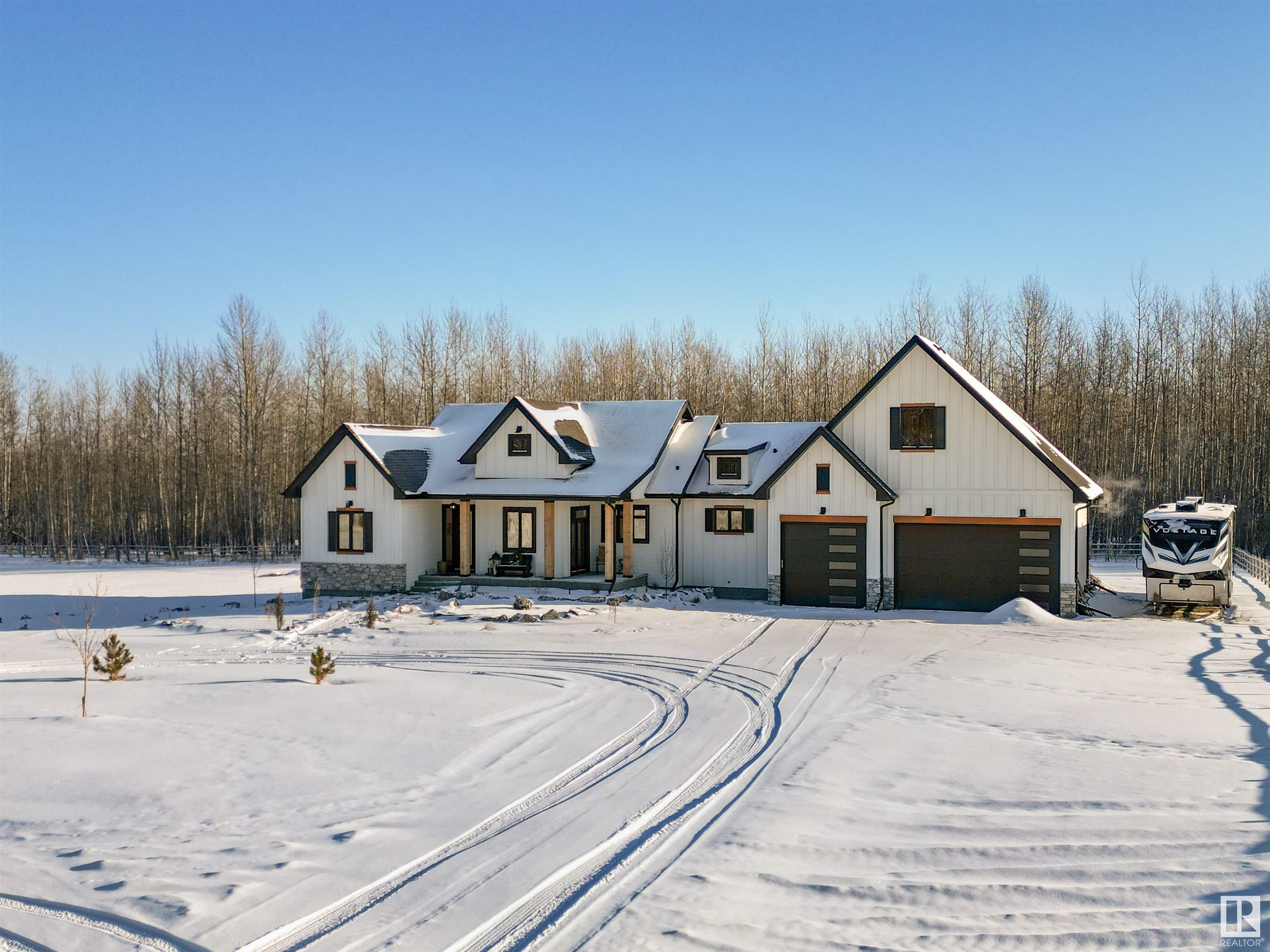 Property Photo:  49213 Range Road 82  AB T7A 2A3 