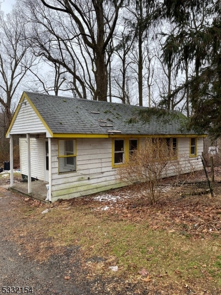 Property Photo:  716 Sweet Hollow Rd  NJ 08804 