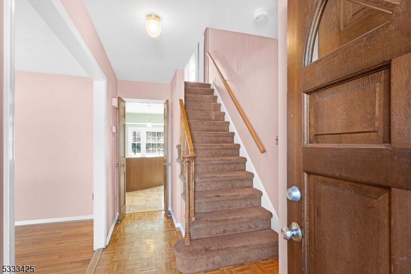 Property Photo:  11 Parker Ct  NJ 07932 