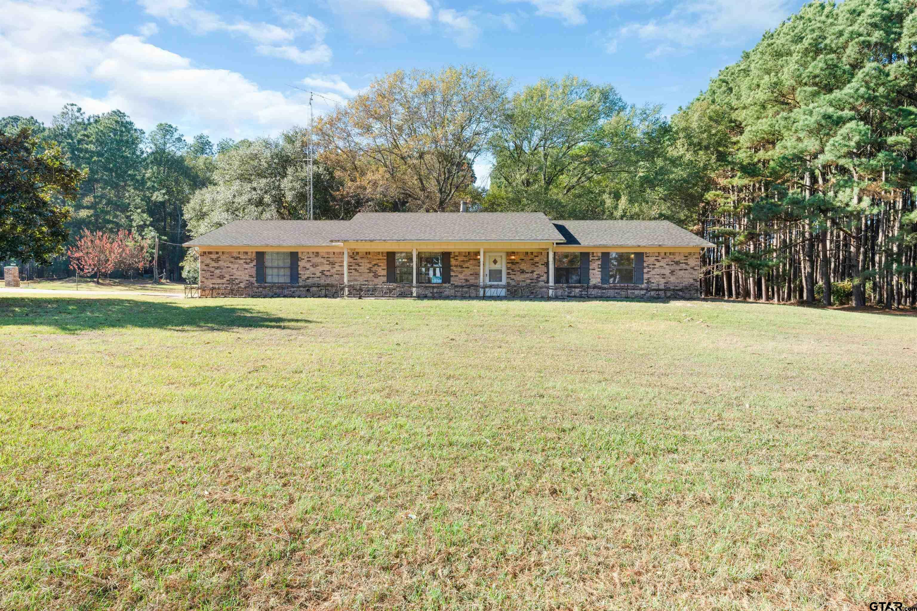 Property Photo:  150 County Road 2325  TX 75773 