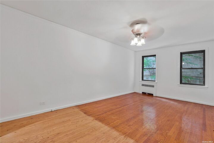 Property Photo: 251 Seaman 1C NY 10034