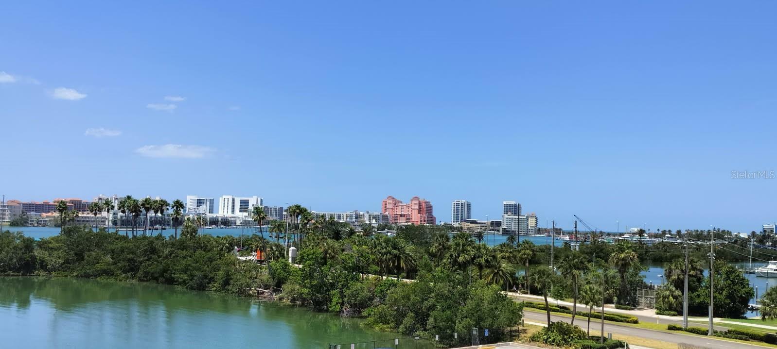 Property Photo: 31 Island Way 303 FL 33767