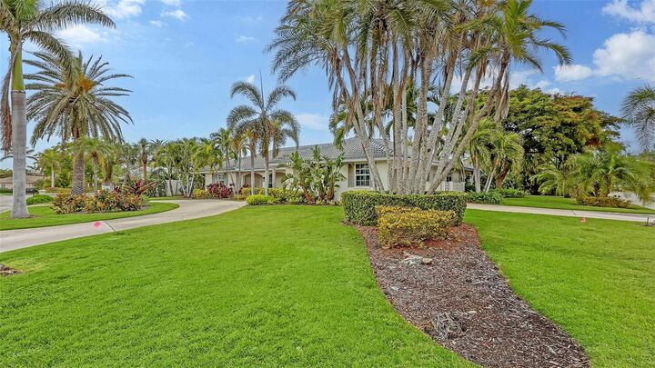 Property Photo: 605 Wild Turkey Lane FL 34236