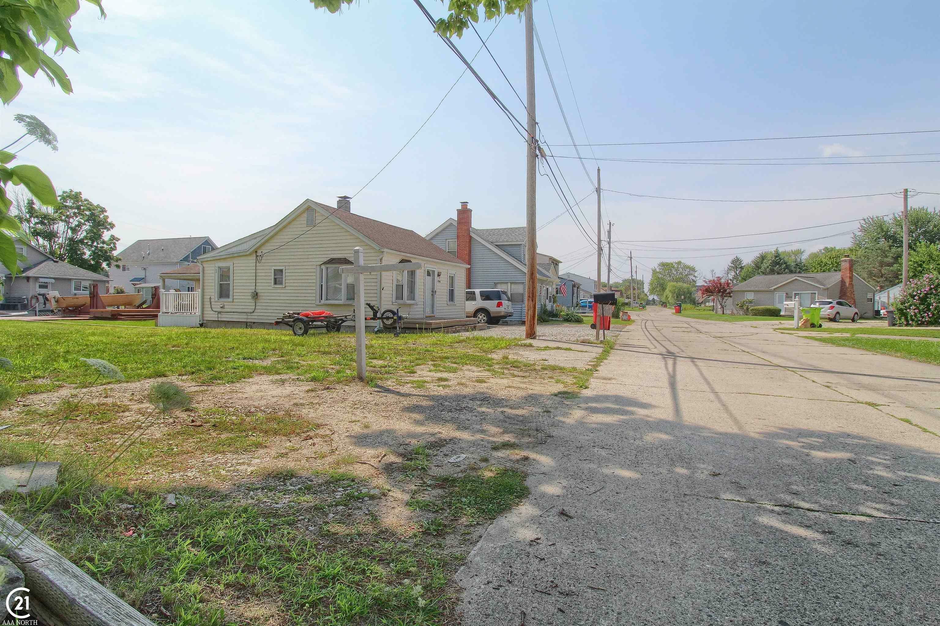 Property Photo:  37924 Maplehill Street  MI 48045 