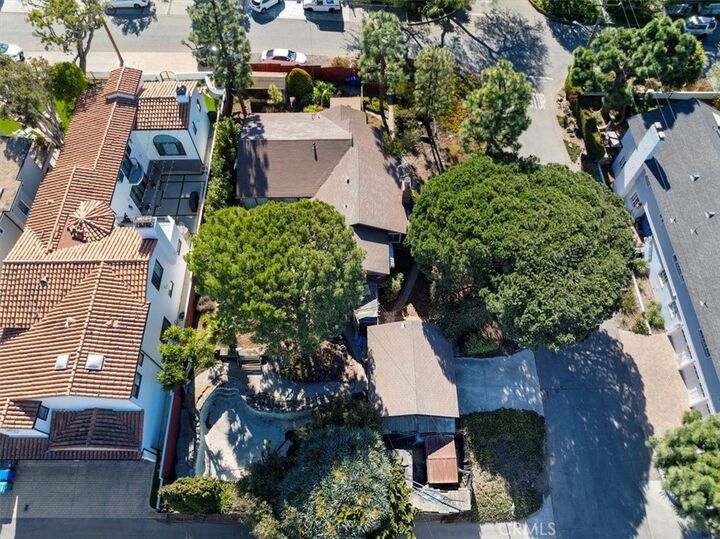 Property Photo: 739 33rd Street CA 90266