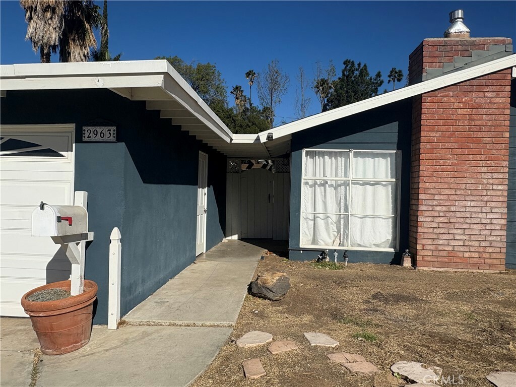 Property Photo:  2963 Berkeley Road  CA 92506 