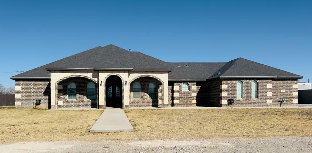 Property Photo: 1407 E County Rd 129 TX 79706