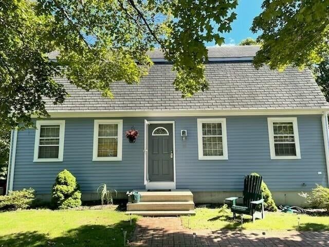 Property Photo:  15 Crofton Ln  MA 02536 