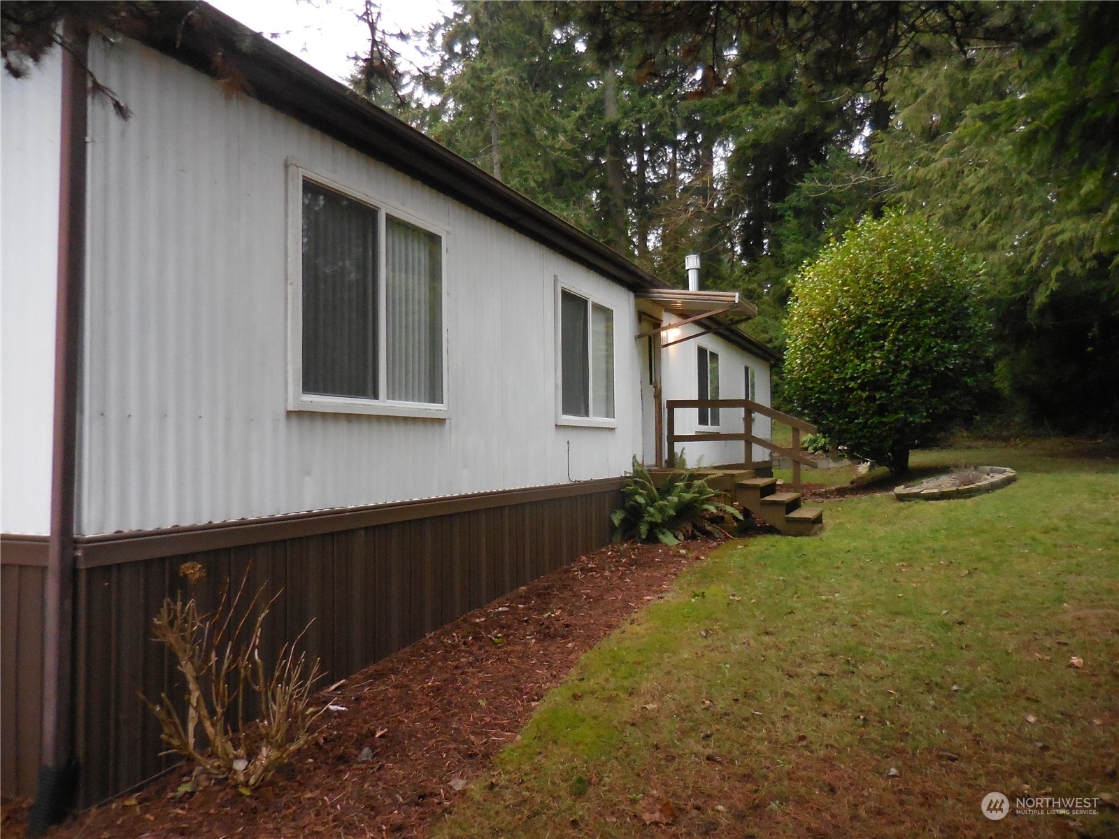 Property Photo: 2094 Cedar Street E WA 98366