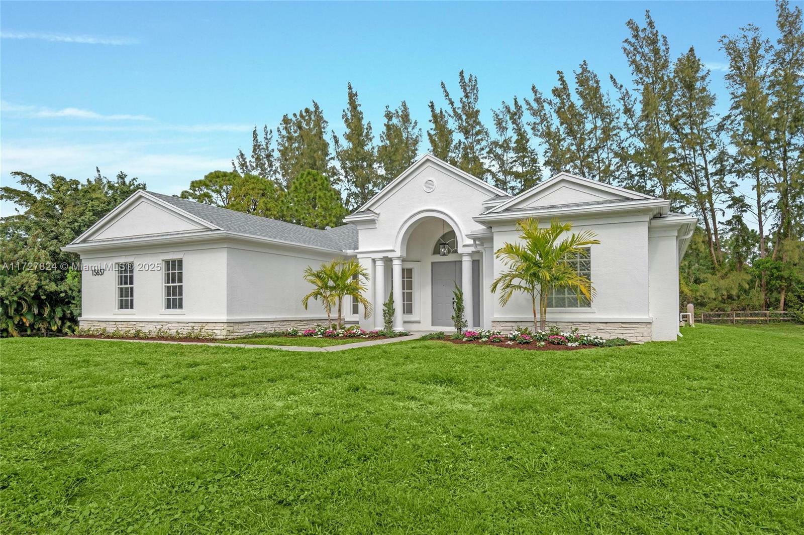 Property Photo:  15657 N 80th Ln N  FL 33470 