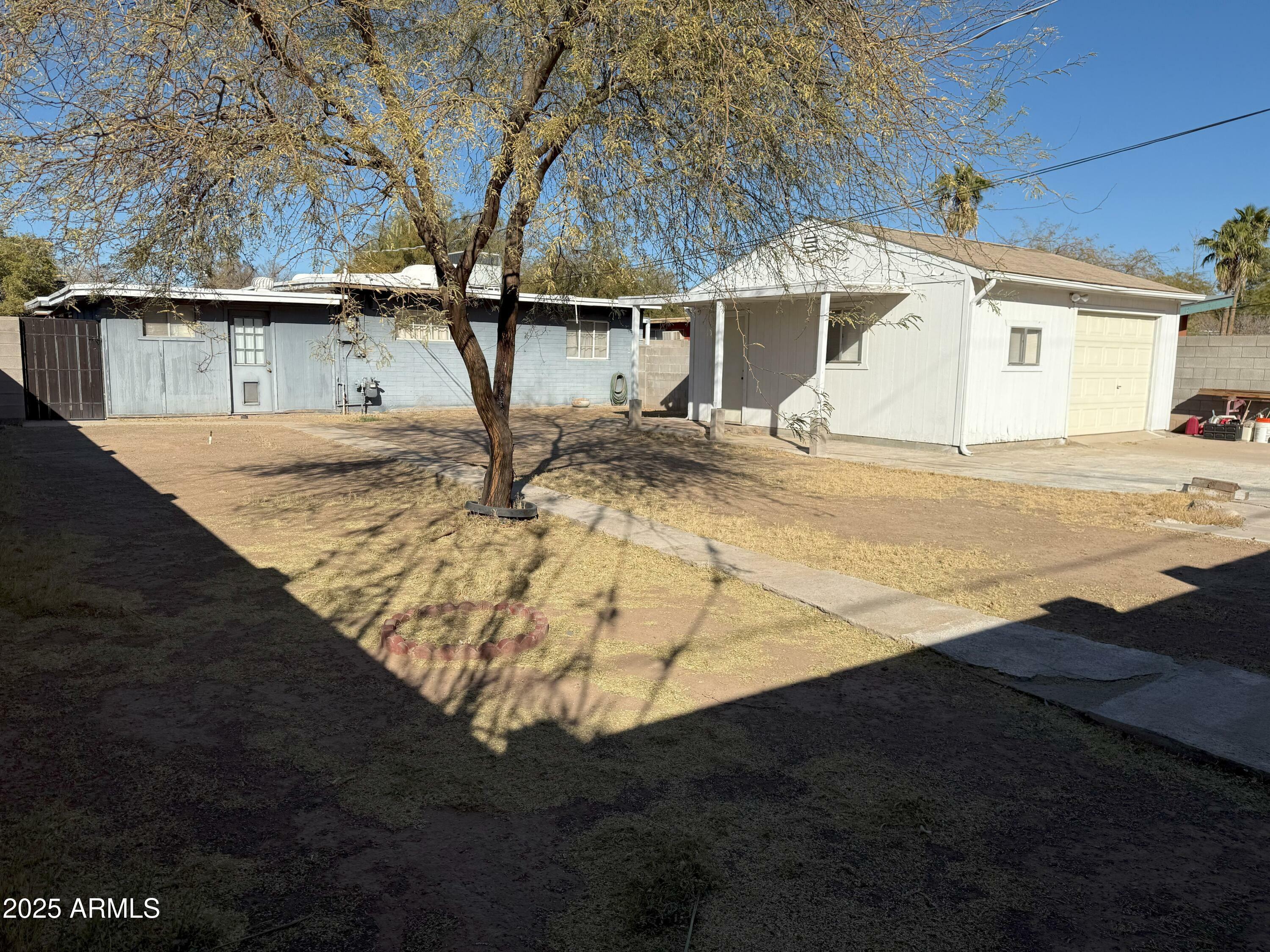 Property Photo:  715 W 12th Street  AZ 85281 