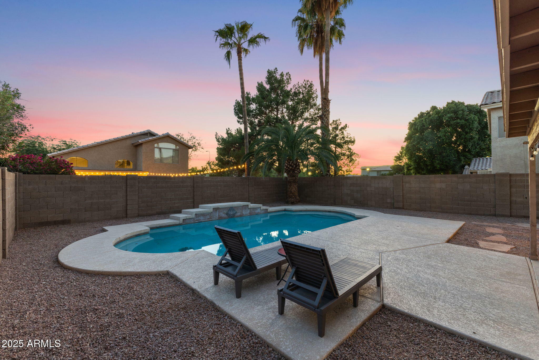 Property Photo:  343 W Bolero Drive  AZ 85284 