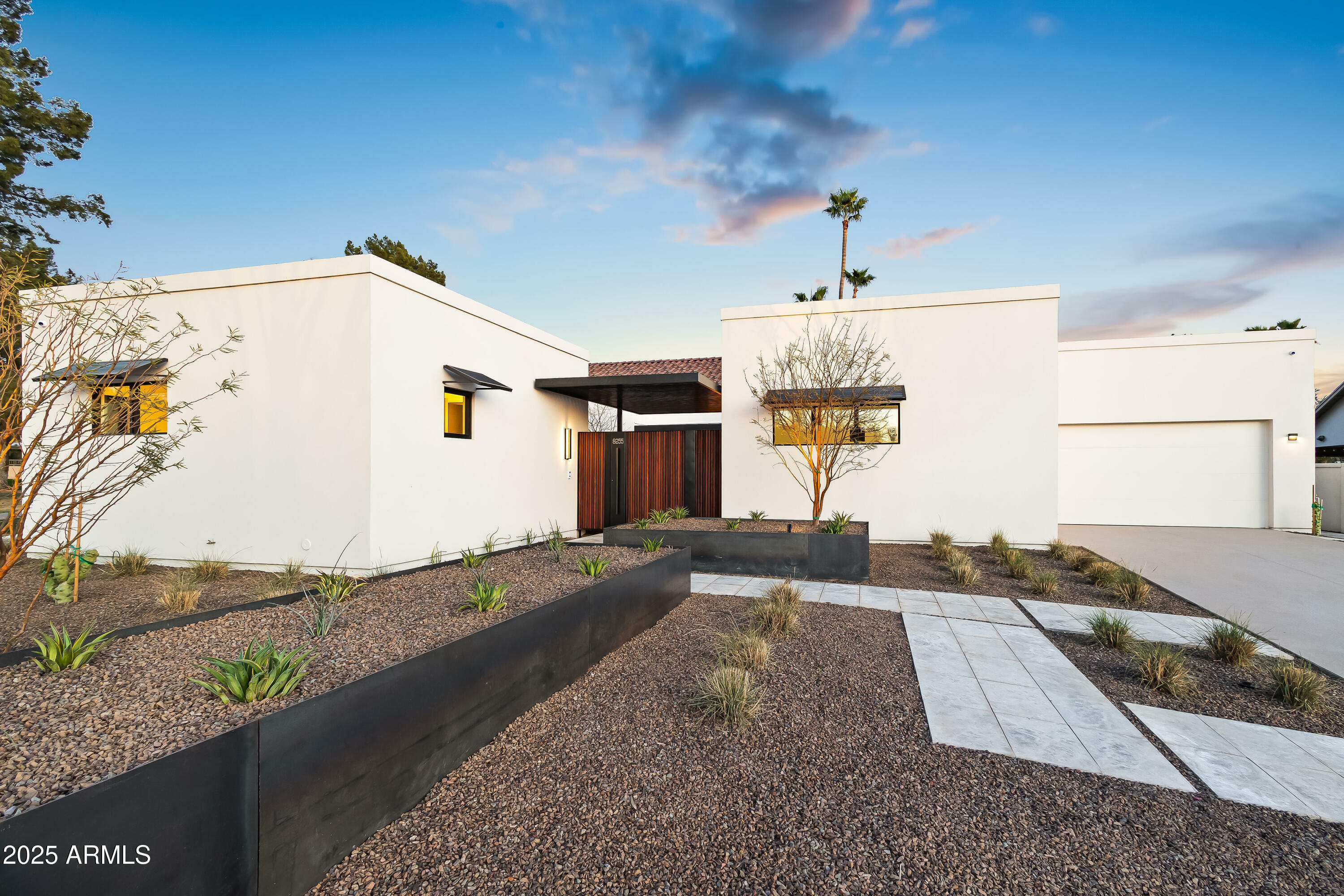 Property Photo:  8255 E Morgan Trail  AZ 85258 