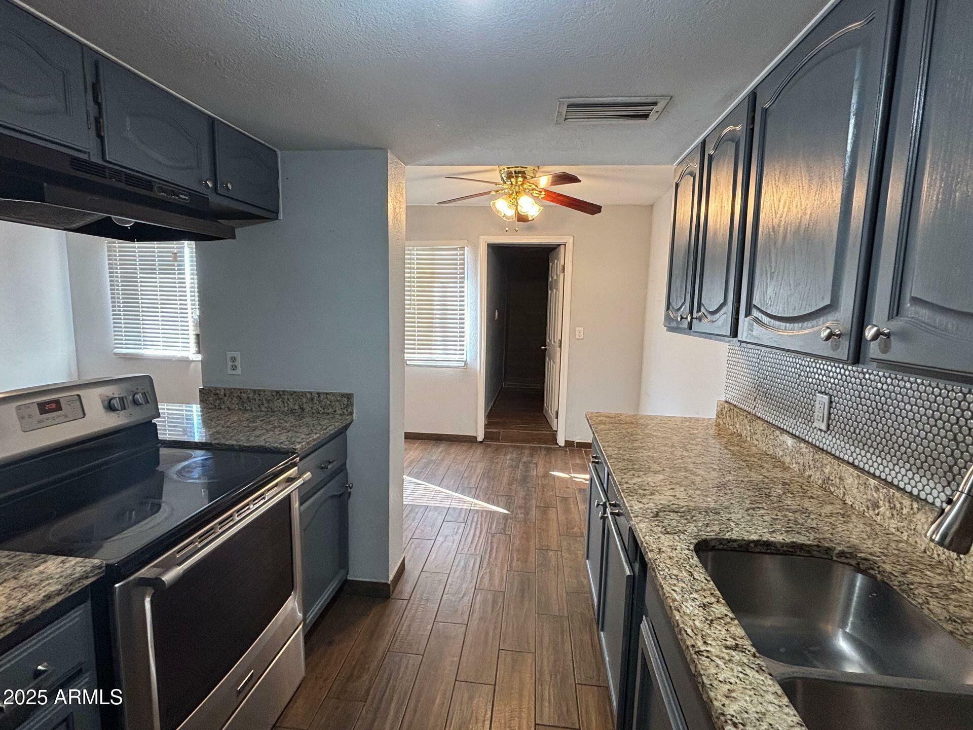 Property Photo: 8426 N 34th Drive AZ 85051