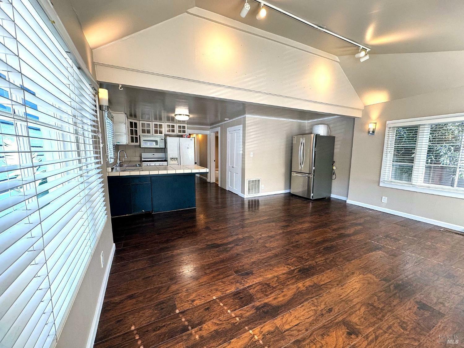 Property Photo: 104 2nd Street CA 94965