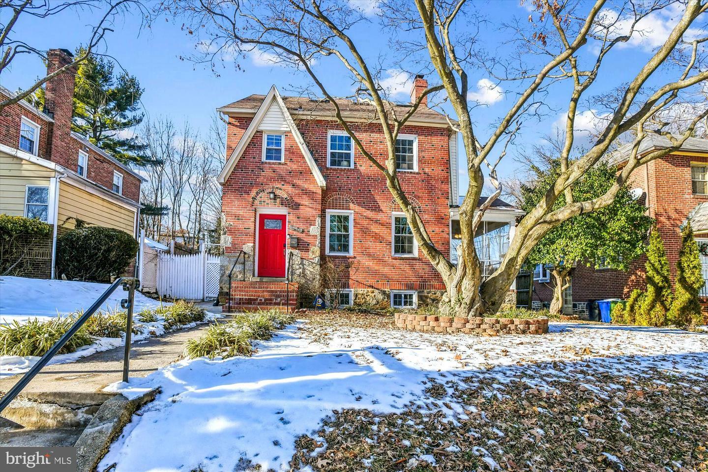 Property Photo: 5114 Edmondson Avenue MD 21229