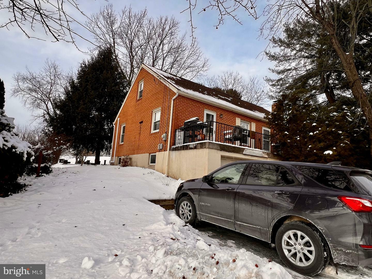 Property Photo:  111 W Church Street  PA 17402 