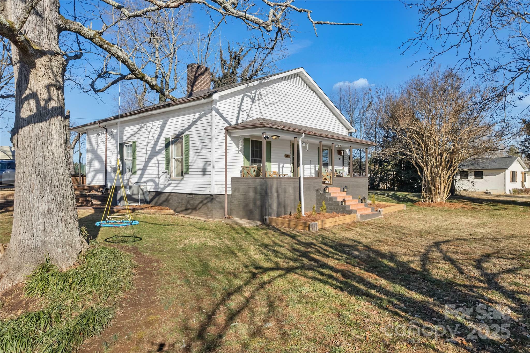 Property Photo:  641 Loray Farm Road  NC 28034 