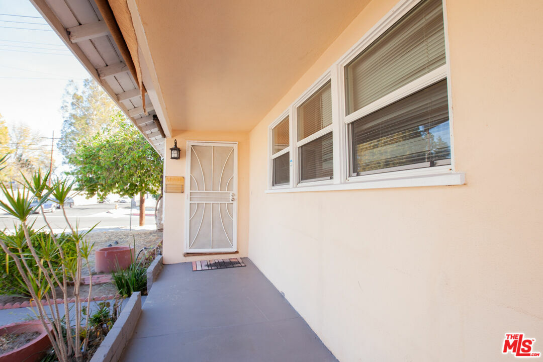 Property Photo:  19100 Hart St  CA 91335 