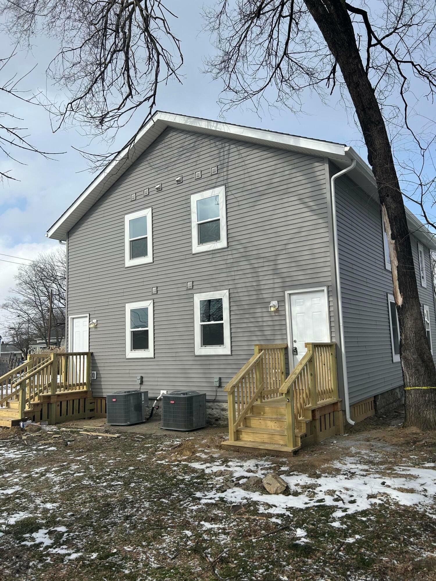 Property Photo:  931-933 Lawrence Drive  OH 43207 