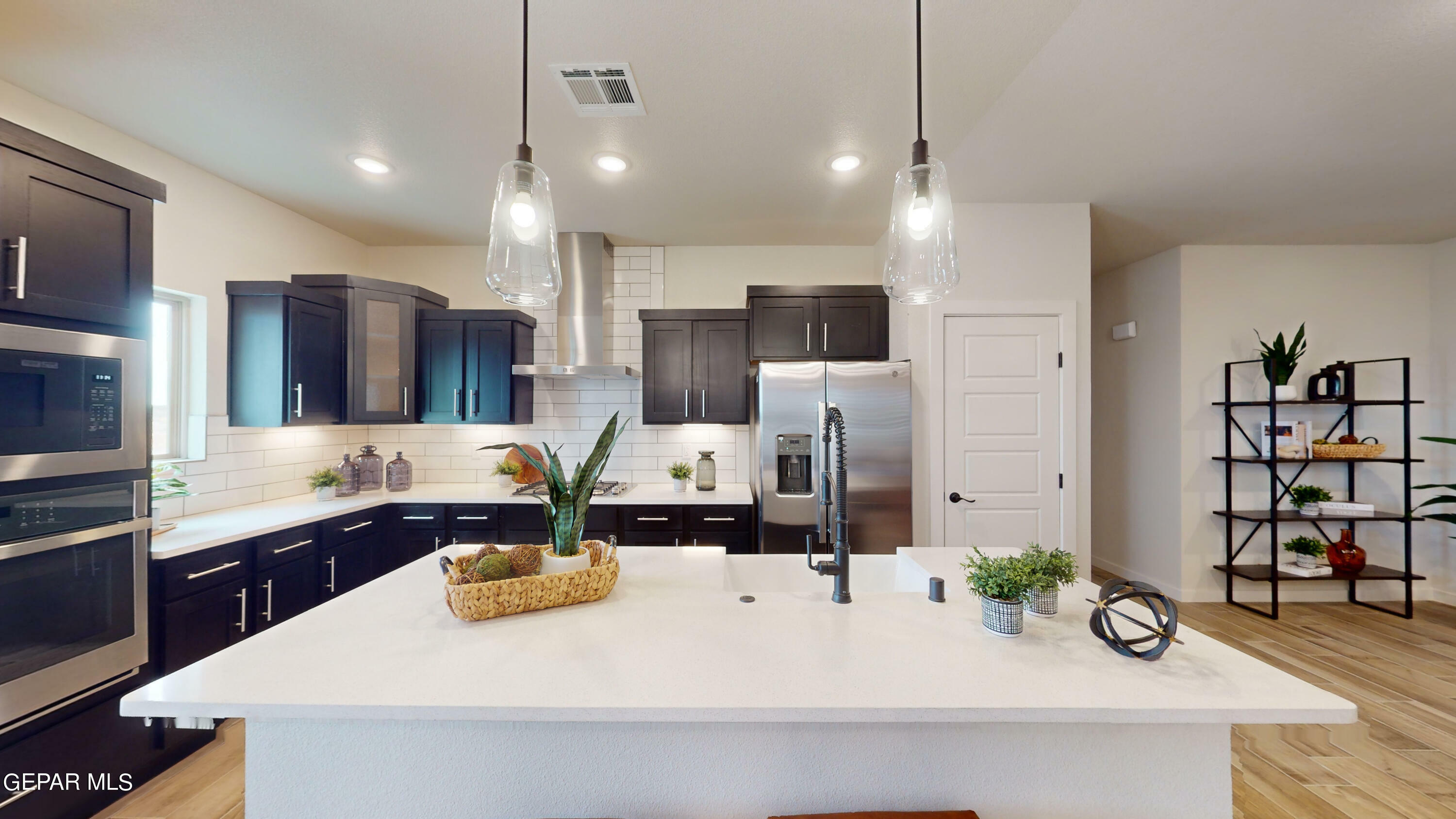 Property Photo: 1020 Callie Court TX 79927