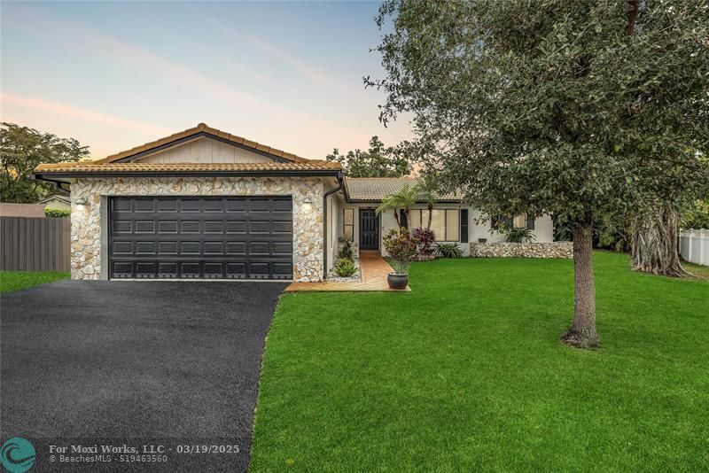 Property Photo: 11160 NW 39th Ct FL 33065