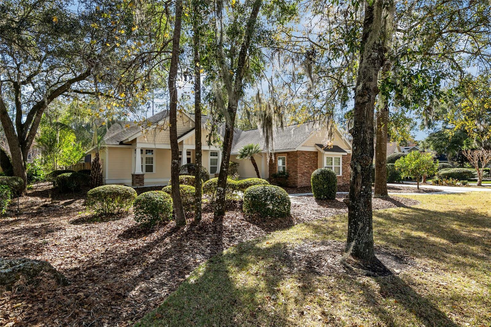 Property Photo:  5707 NW 50th Place  FL 32653 