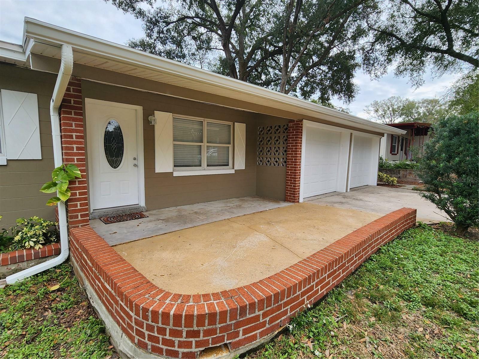 Property Photo:  963 Spring Garden Street  FL 32701 