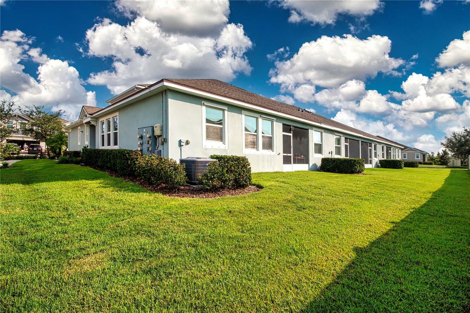 Property Photo: 11728 Meadowgate Place FL 34211