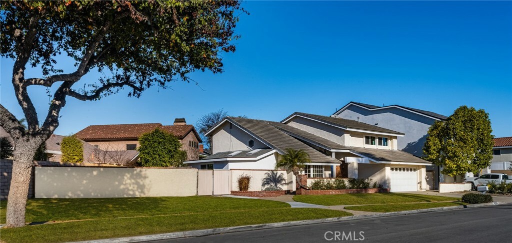 Property Photo:  21921 Summerwind Lane  CA 92646 