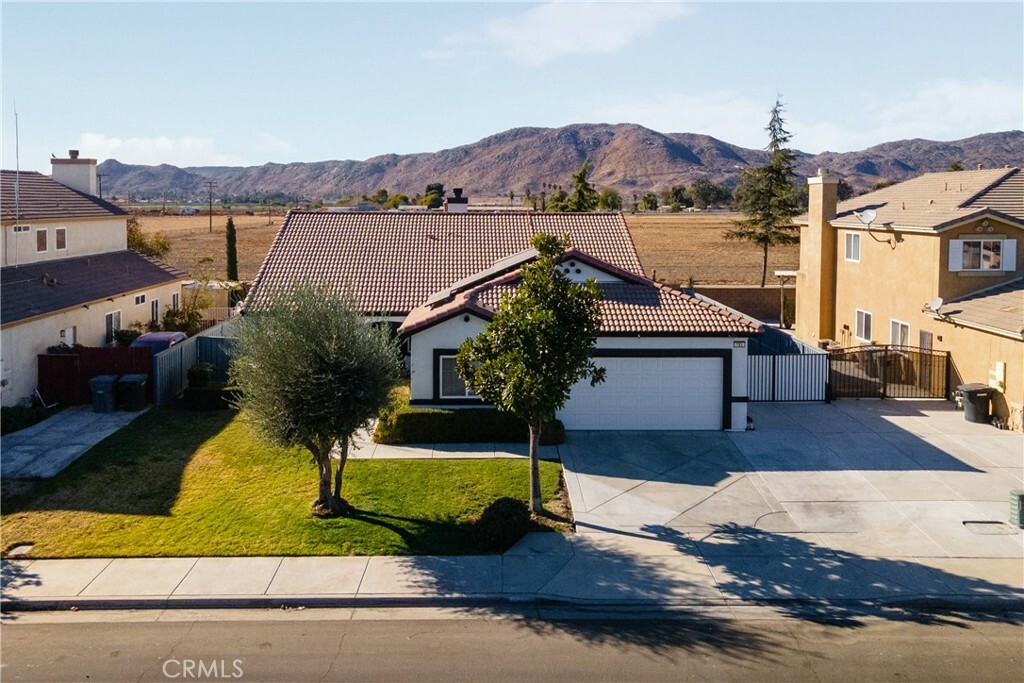 Property Photo:  783 Sweet Clover  CA 92582 