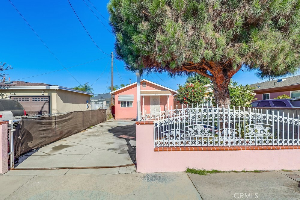 12121 163rd Street  Norwalk CA 90650 photo