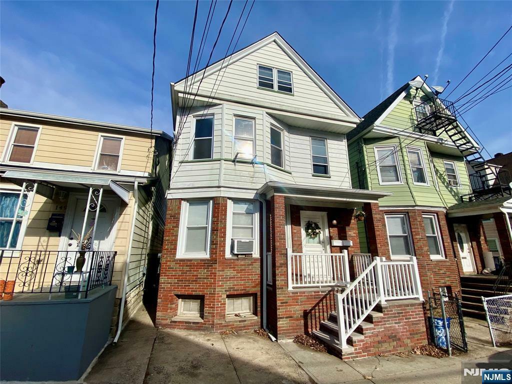 Property Photo:  151 Hoyt Street 2  NJ 07032 