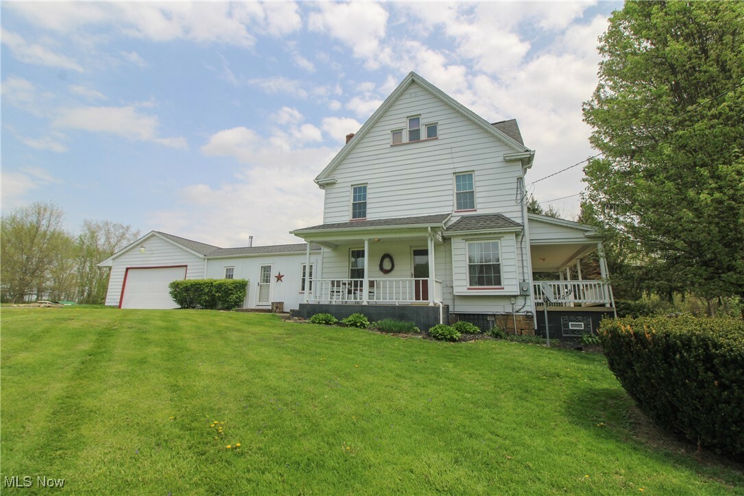 Property Photo: 2040 E Middletown Road OH 44514