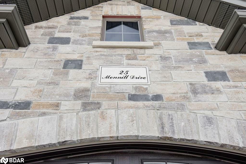 Photo de la propriété: 25 Mennill Drive ON L0L 1Y3
