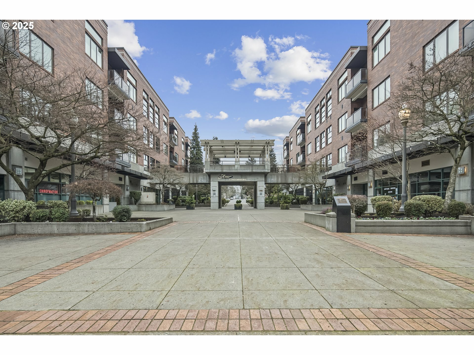 Property Photo: 300 W 8th St 218 WA 98660