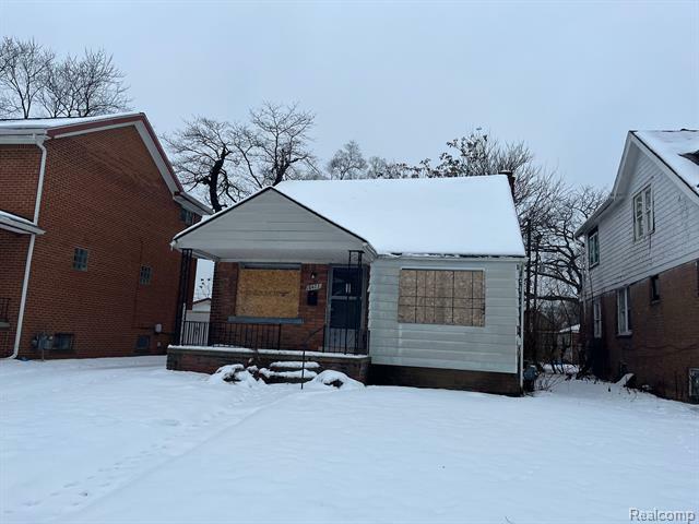 Property Photo:  18423 Norwood Street  MI 48234 