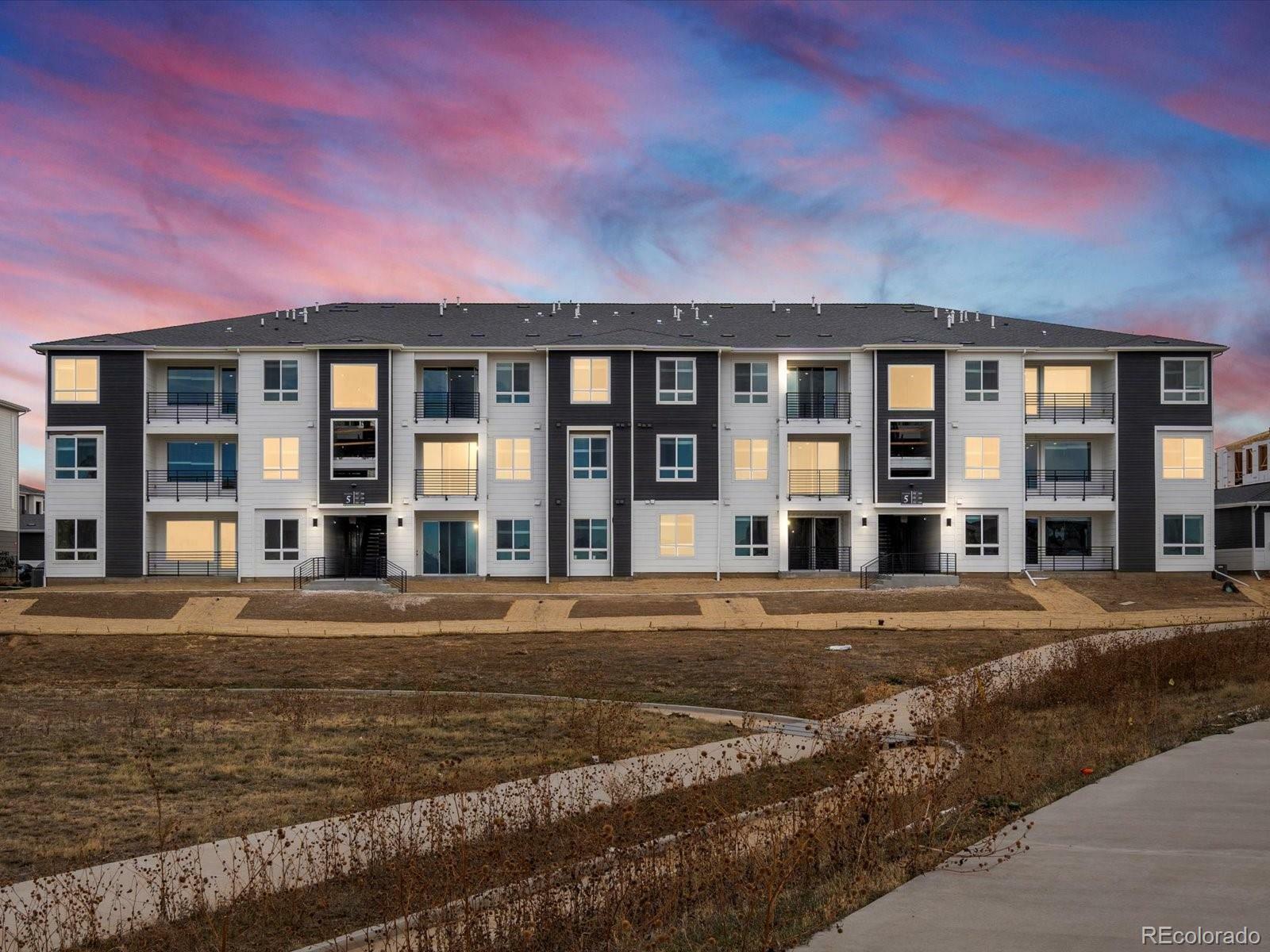 Property Photo: 6153 N Ceylon Street 306 CO 80249
