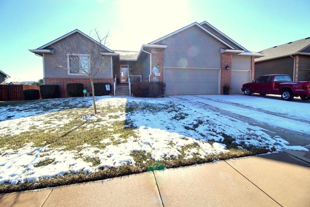 Property Photo:  2213 E Tall Tree Rd  KS 67037 