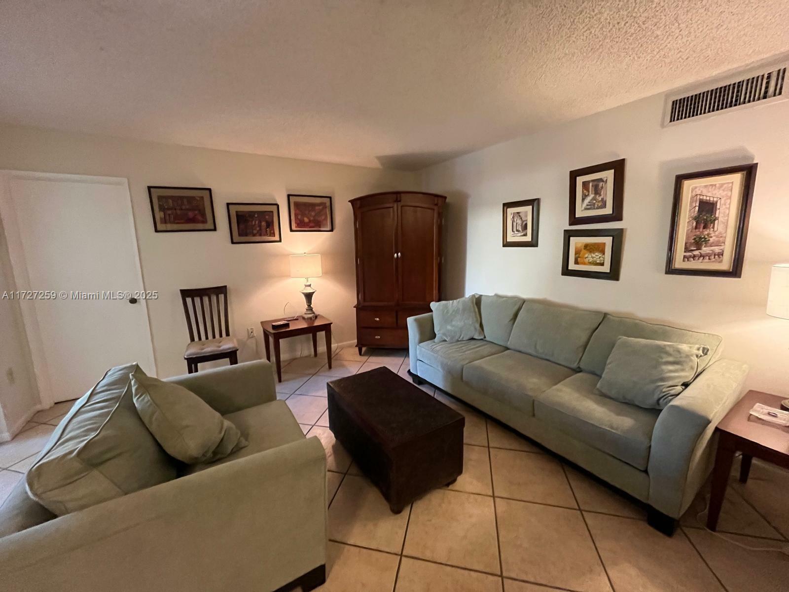 Property Photo: 9040 SW 125th Ave D210 FL 33186