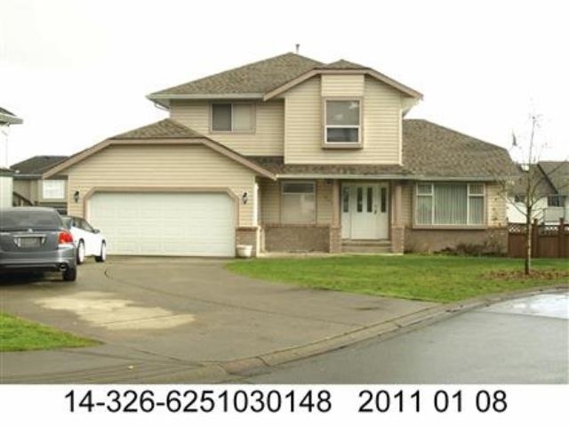 Photo de la propriété:  8236 167A Street  BC V4N 3H5 