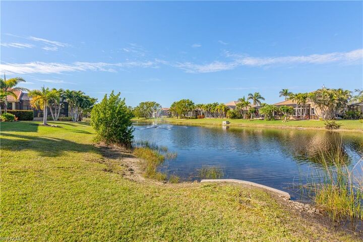 Property Photo: 16091 Thorn Wood Dr FL 33908