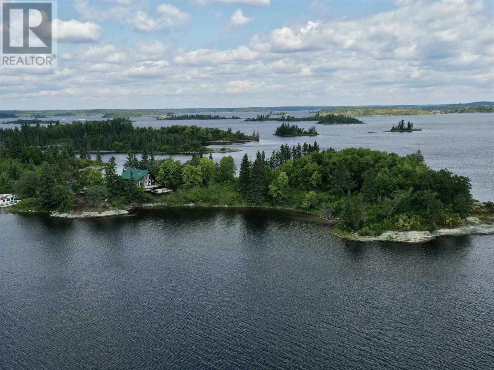 Property Photo:  Private Island Lake Of The Woods  ON P0X 1C0 