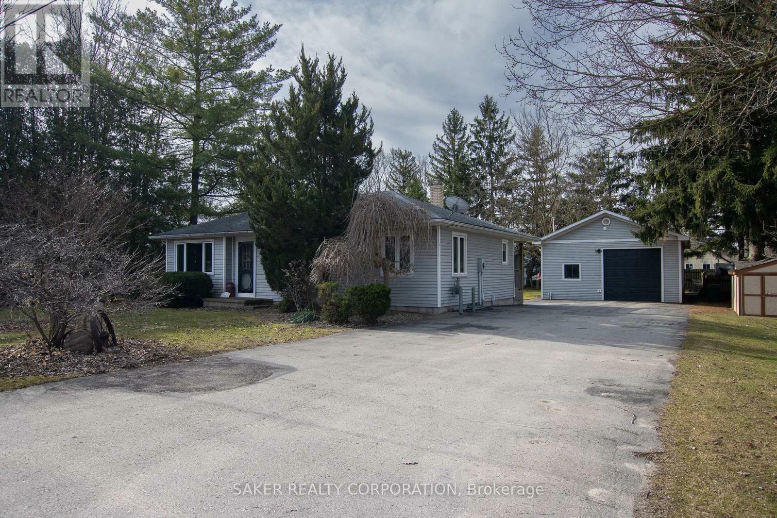 2617 Emerson Street  Strathroy-Caradoc (Mount Brydges) ON N0L 1W0 photo